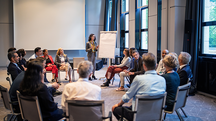 人力资源公司PA真人国际国际认为中国制造业企业出海应从人才培养与人才开展双驱动模型管理国际化人才